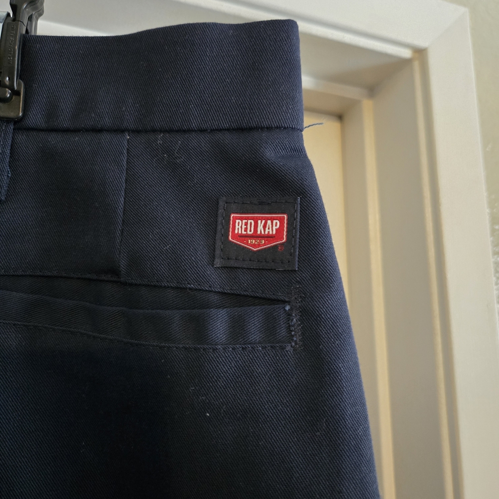 Red Kap Men's Tan Chinos - Picture 4 of 4